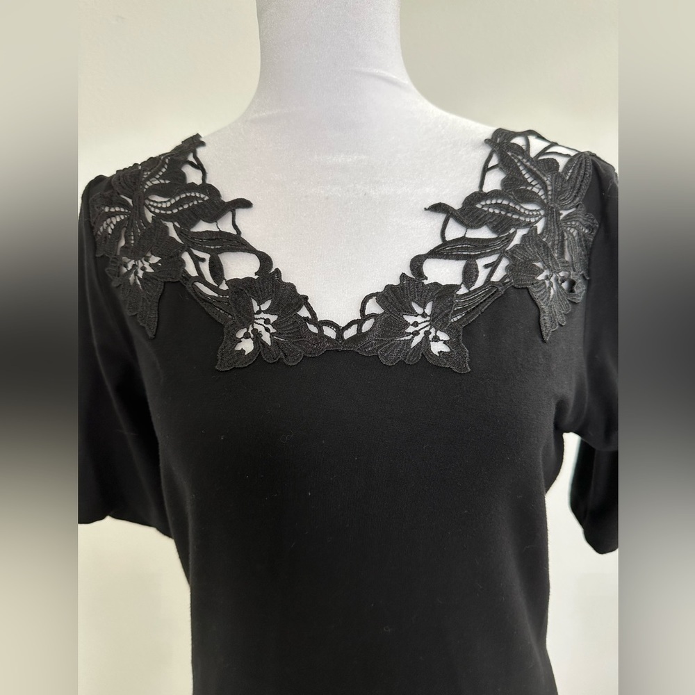 Eden Rose Couture Black Lace Short Sleeve Top, size T3 which is a Medium - Picture 2 of 10